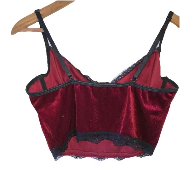 Romwe Woman's Velvet Structured Crop Top Cami SZ L Red Vamp Whimsigoth Festival - Picture 4 of 8